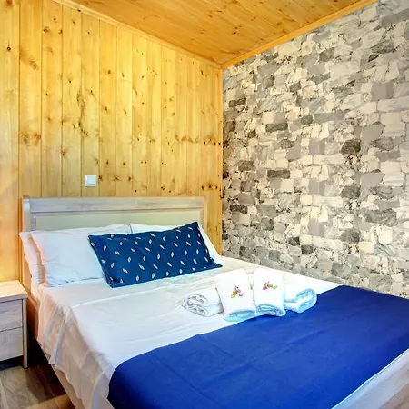 Terezina Wood House Kanakádes