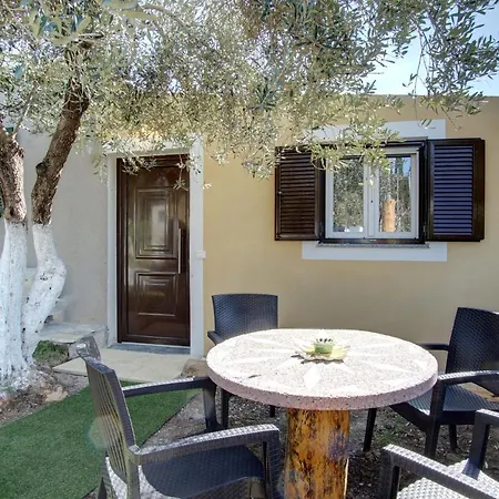 度假居 Terezina Wood House Kanakádes