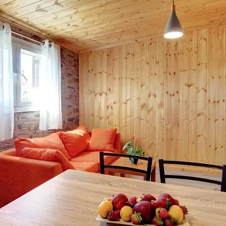 Ferienhaus Terezina Wood House Kanakádes