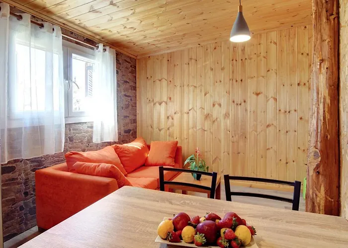 Ferienhaus Terezina Wood House Kanakádes